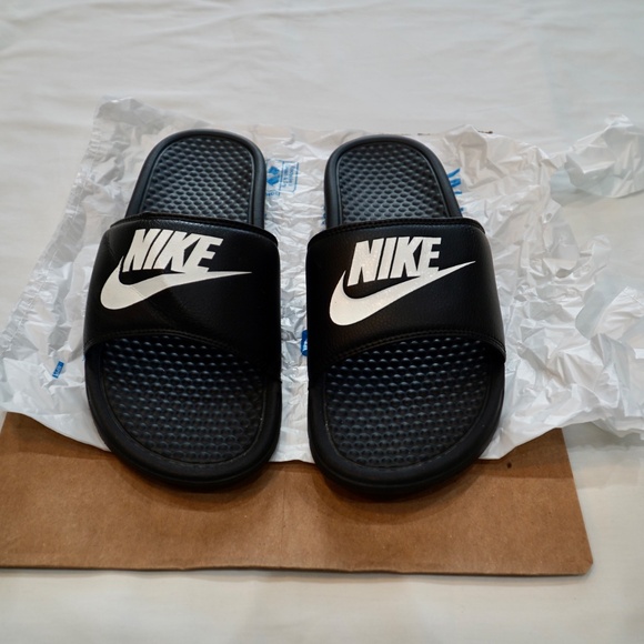 NIKE BENASSI JDI SLIDE MEN BLACK / WHITE - Picture 2 of 6